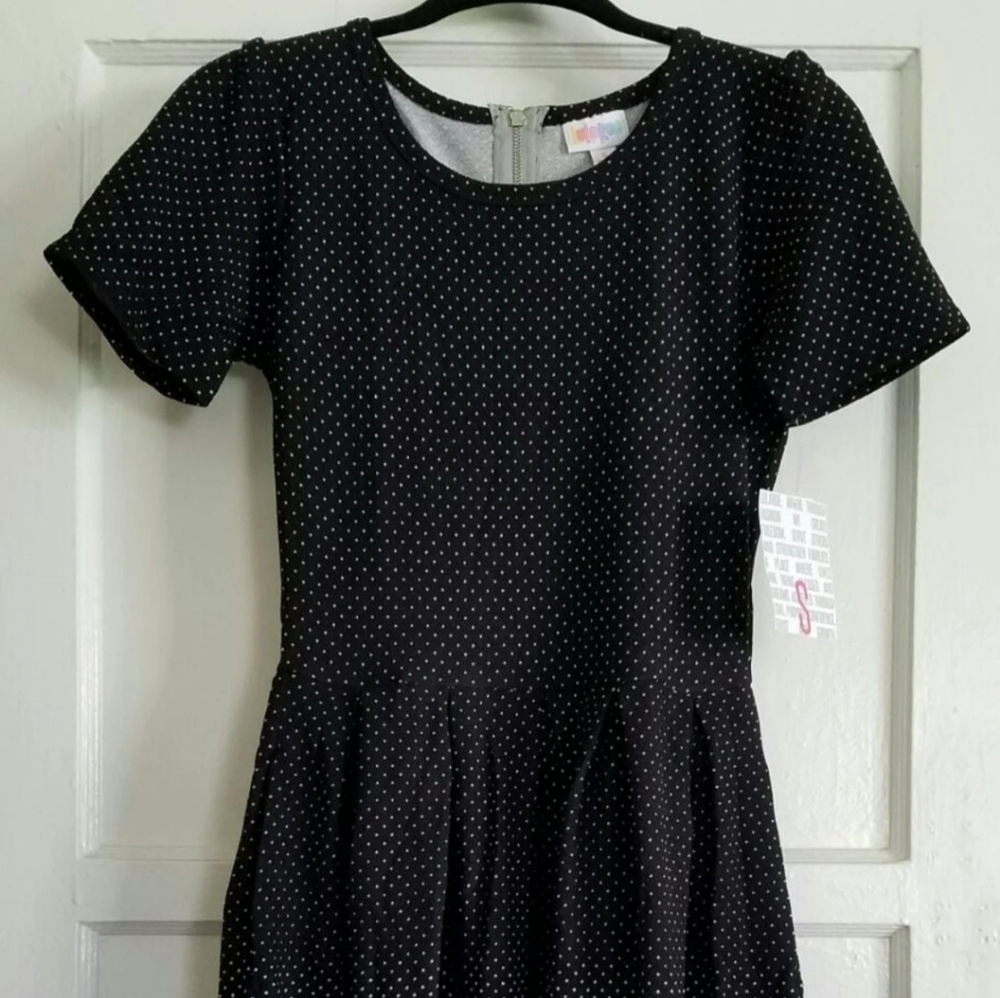 Lularoe Black and White Amelia
